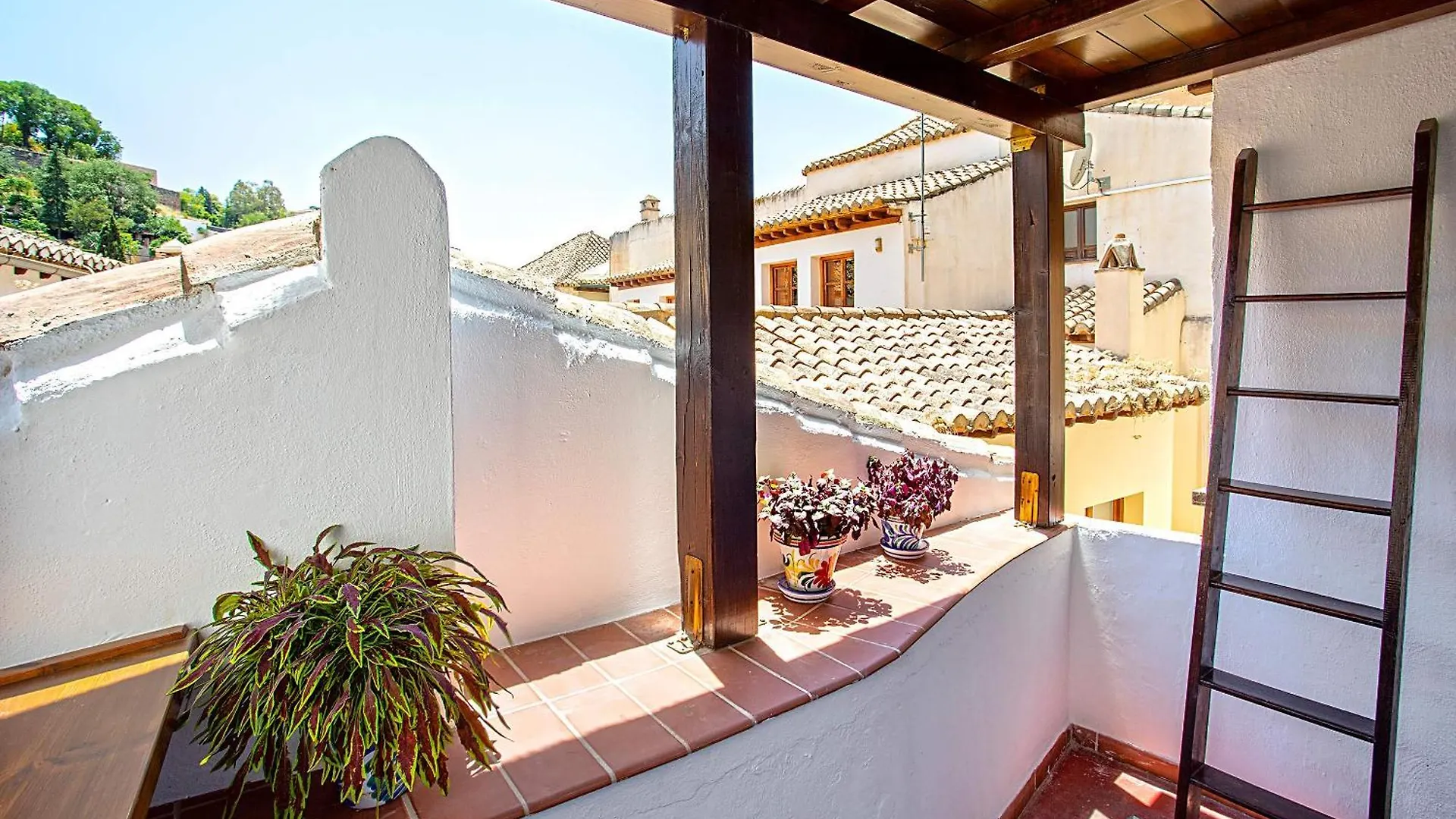 Holiday home Genteel Home Mirador De Los Reyes Granada Spain